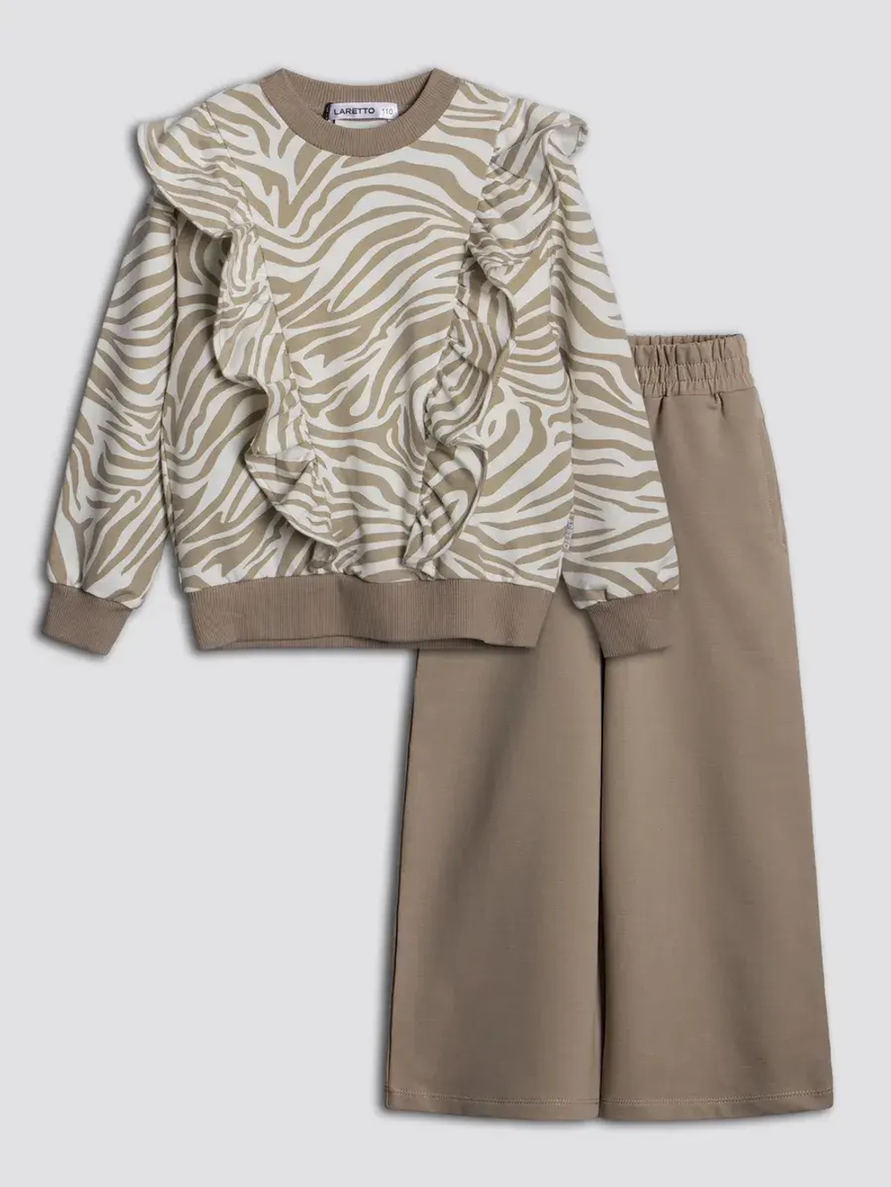 Костюм для девочки на осень