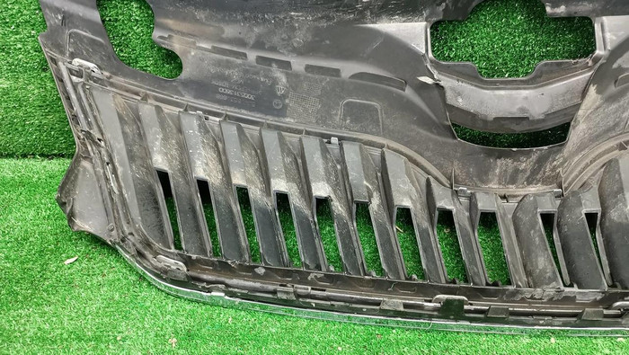 Решетка радиатора Skoda Rapid 1 (2012-2020)