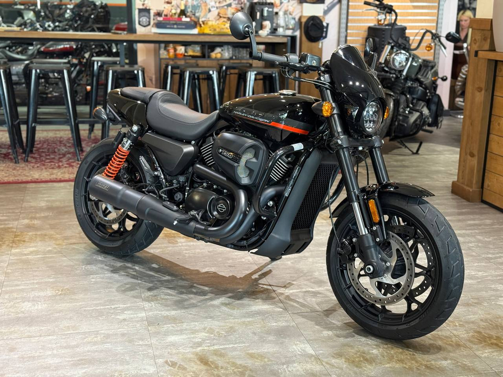 Harley-Davidson Street Rod, 2020 Black