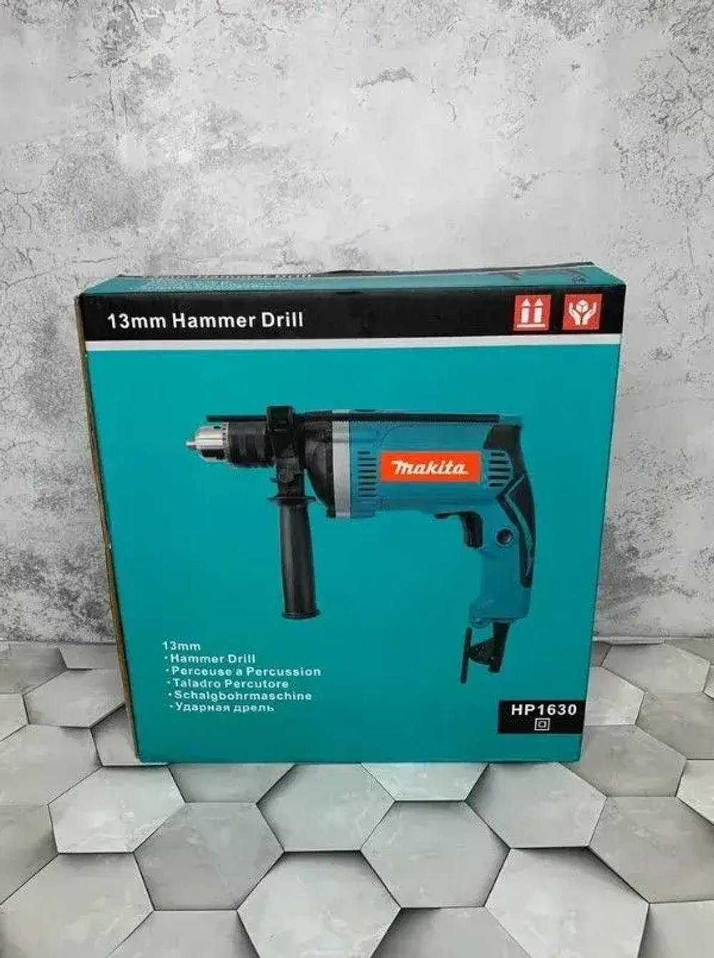 Makita Дрель ударная сетевая электрическая /электродрель 710 Вт, 3200 об.мин, 48000 уд.мин/ударная дрель ручная от сети 6010В
