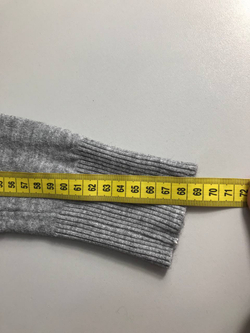 Джемпер Emonу лаконичный, маркировка М, визуально на 46 размер