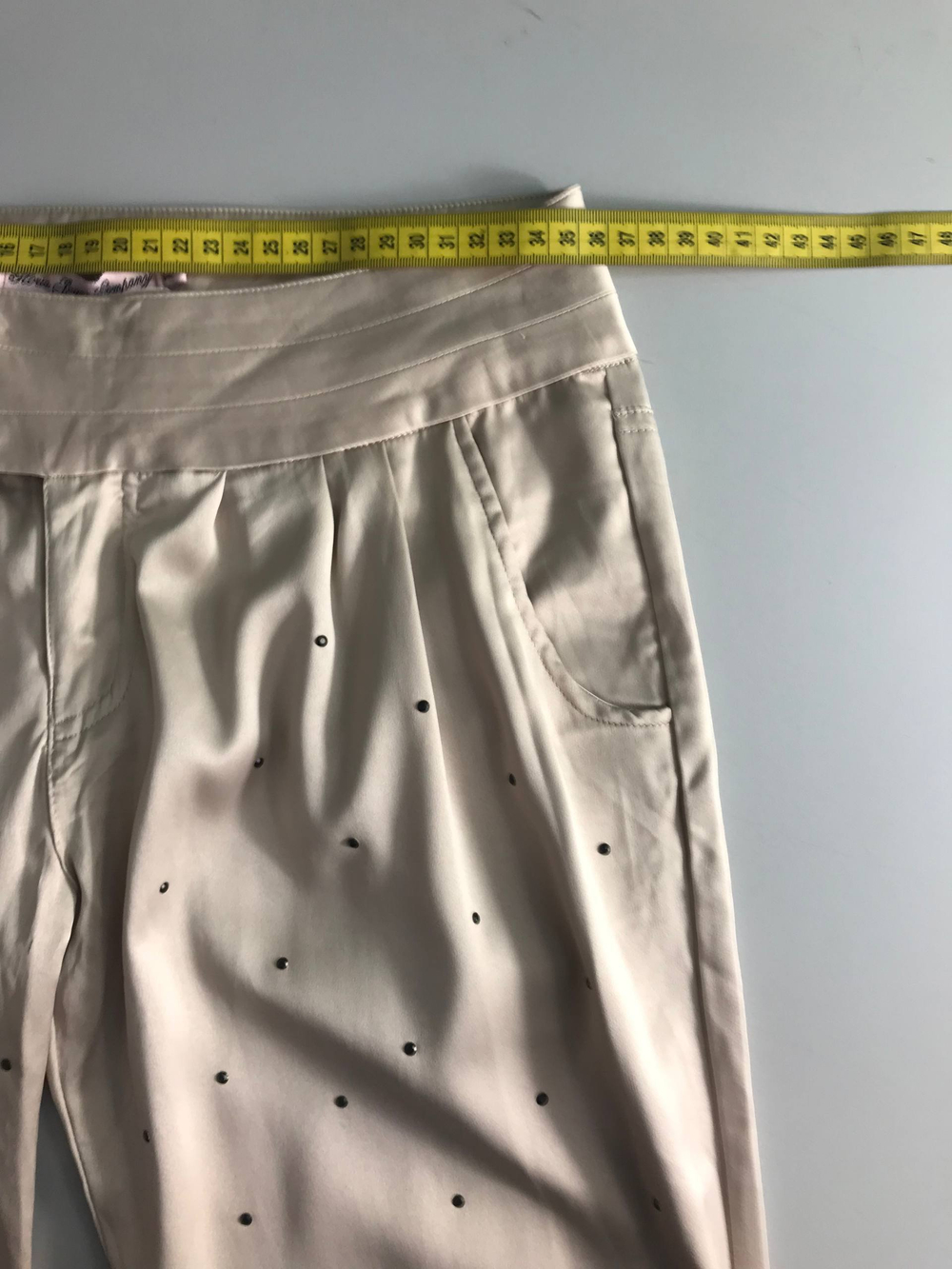 Брюки Gloria Jeans атласные с бусинами, на 12/13 лет