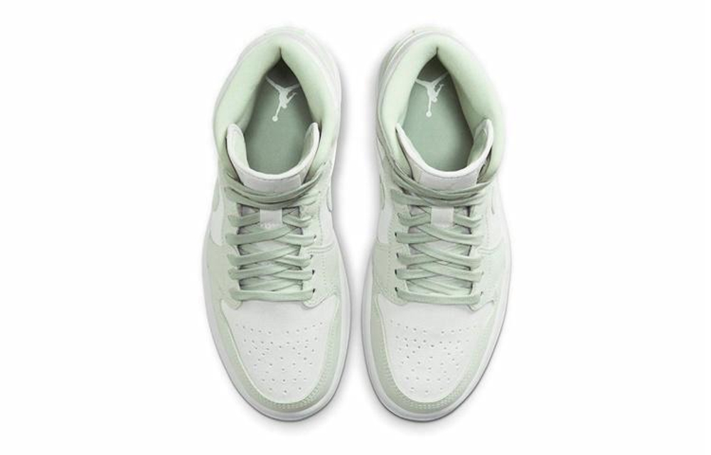 Кроссовки Jordan Air Jordan 1 Mid "Spruce Aura" (Женская размерная сетка)