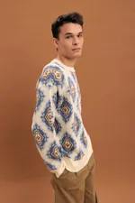 Купить Свитер Idel Джемпер Тюбетейка молочный Свитер Idel Джемпер Тюбетейка молочный