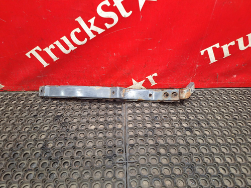 Кронштейн корпуса подножек правый