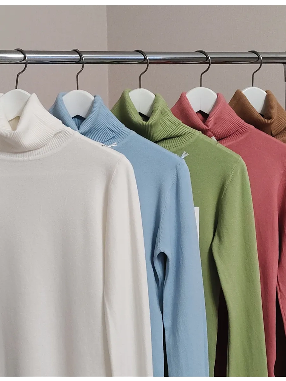 Лонгслив с высоким воротом