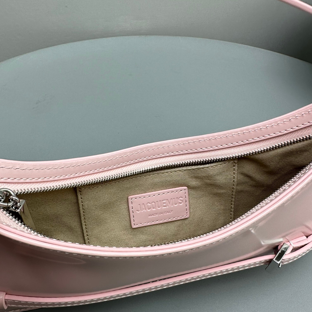 Jacquemus Le Bisou 27 cm