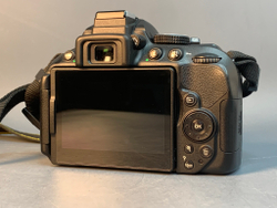 Nikon D5300 Kit 18-55mm 12634 кадров пробега.