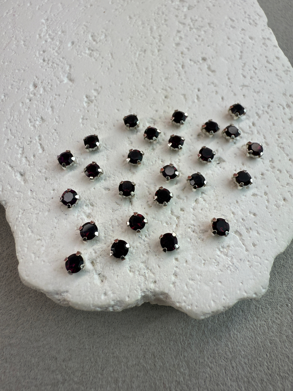 Шатоны 4 мм, Фиолетовый в серебре, 25 шт