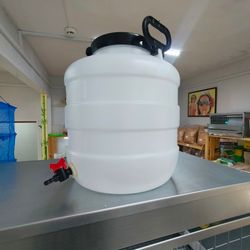 Канистра (бак) 30 л с краном