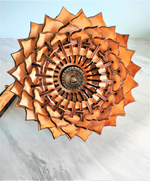 Настольный светильник из фанеры в стиле лофт "Шишка"