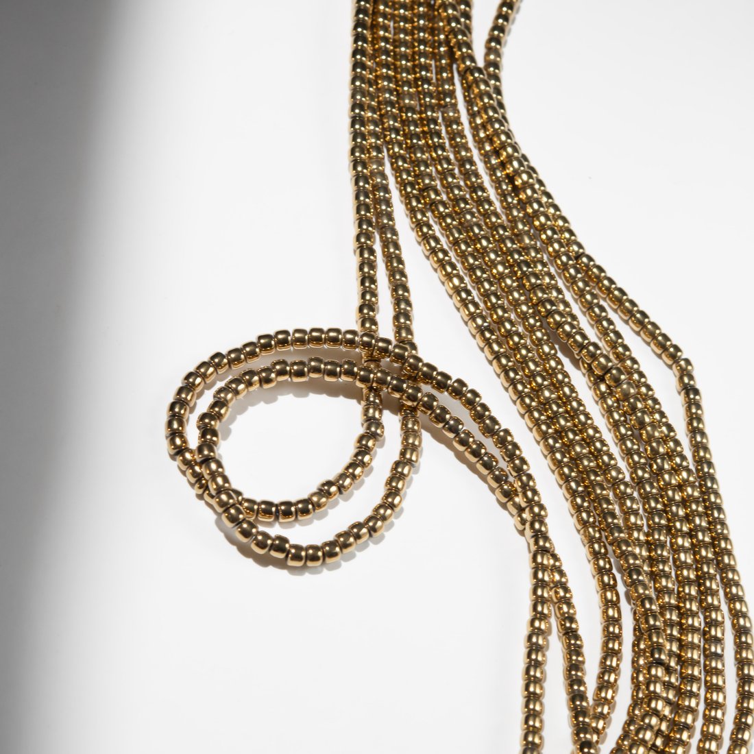 Гематин (гематит), оттенок "Золото", бочонок 3*4мм