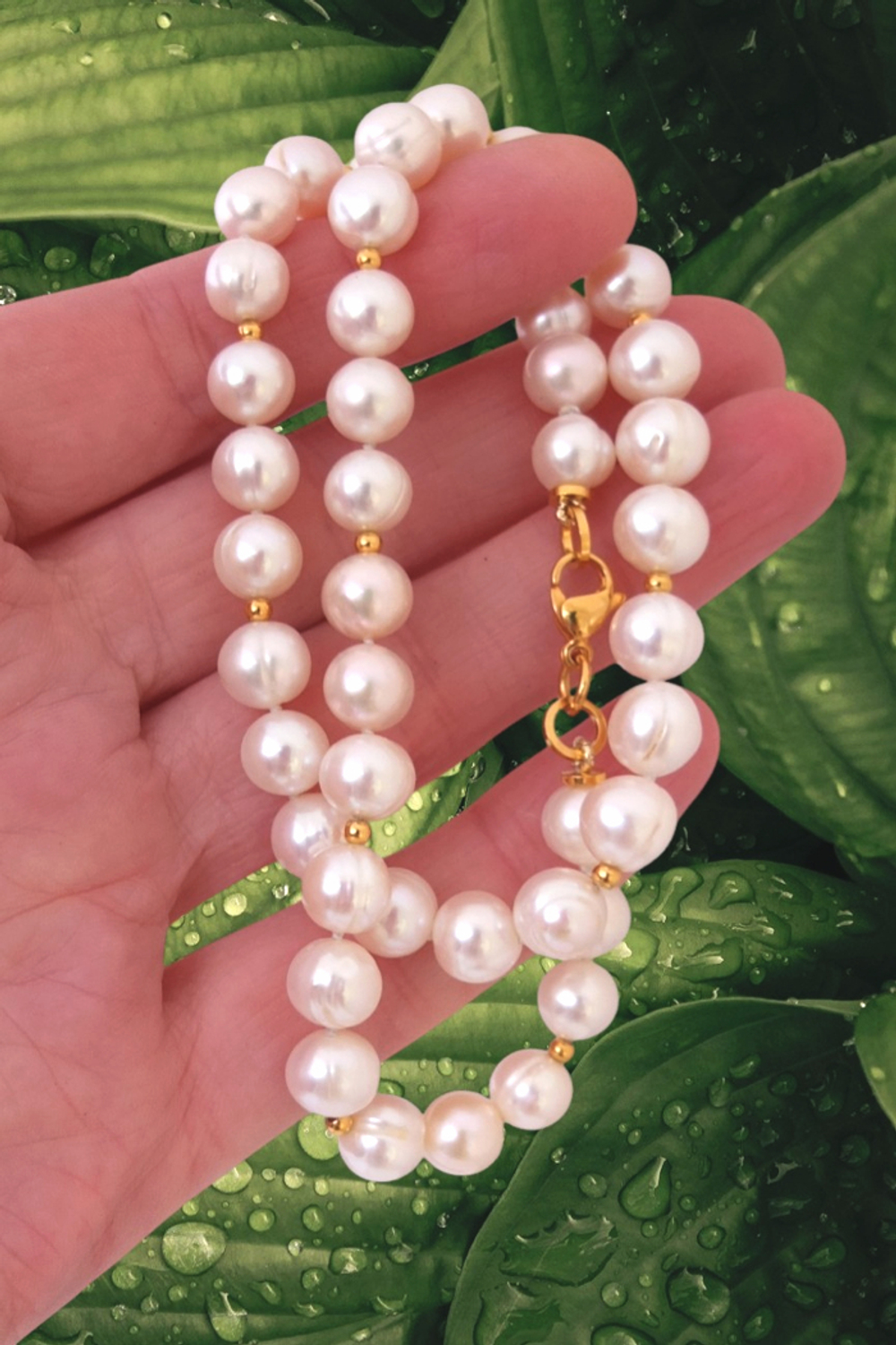 бусы из белого жемчуга, фурнитура с премиальным золочением