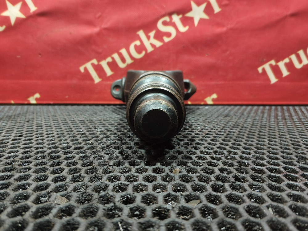 Крюк буксировочный 2020г