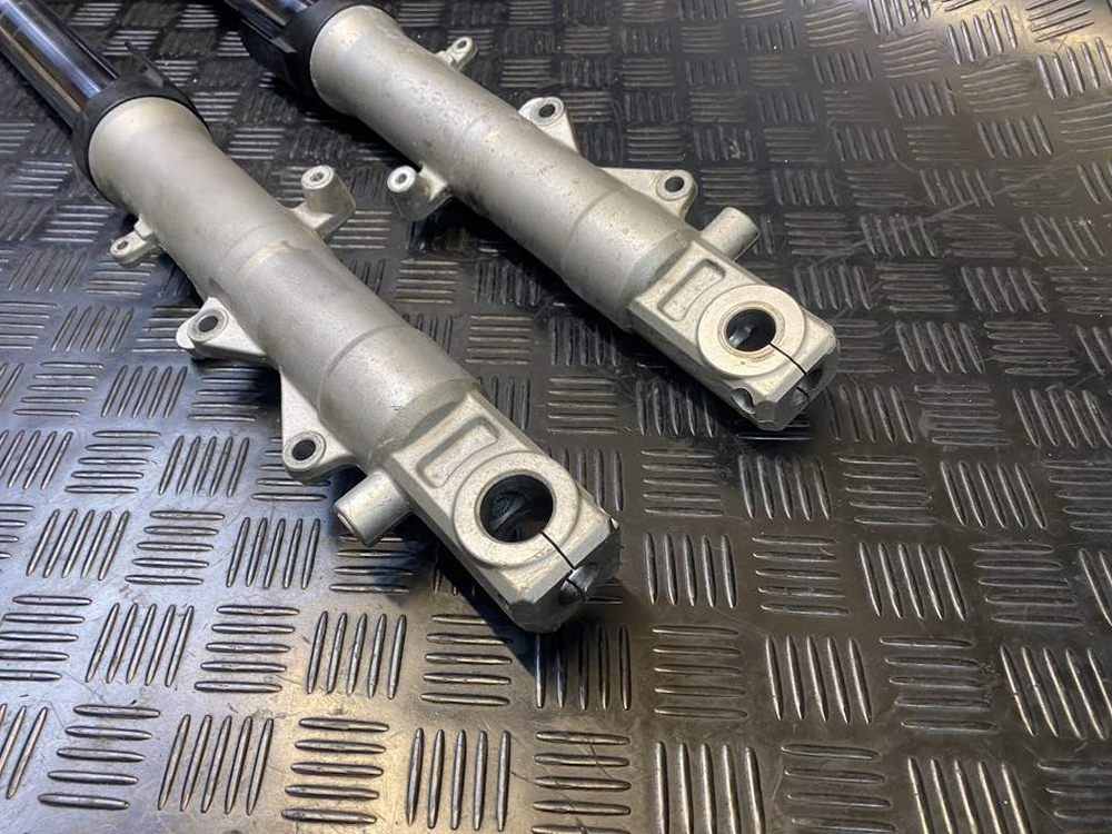 Перья вилки Yamaha FJR1300A RP13A 2010