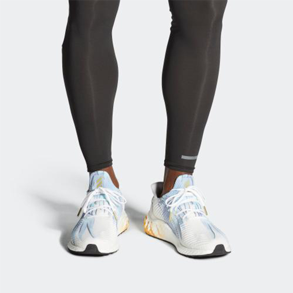 Кроссовки Adidas Alphaboost