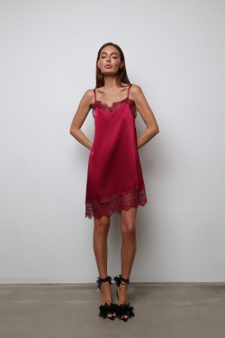 Платье-комбинация мини с кружевом