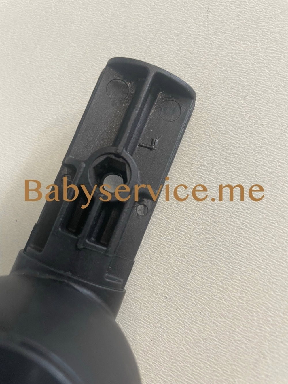 Шарнир ручки YOYO Babyzen левый