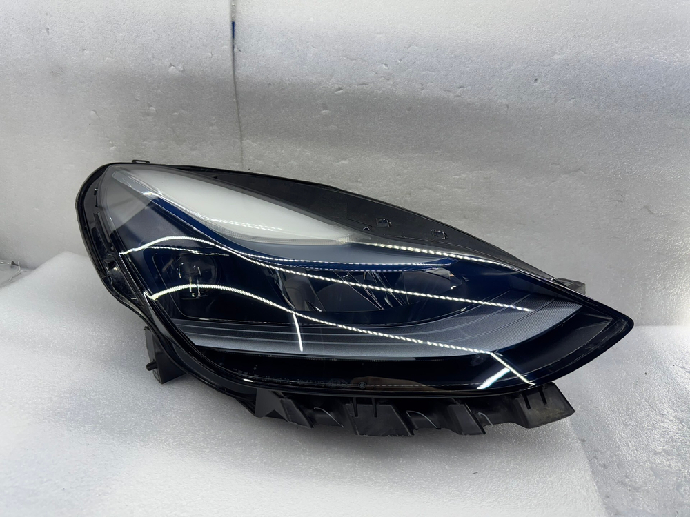 Оригинальная фара передняя Tesla Model Y/Model 3 LED,