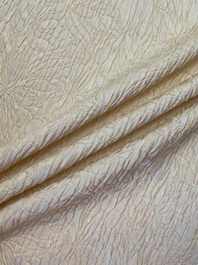 Шерсть с шелком Gucci сливочная с цветочным фактурным узором