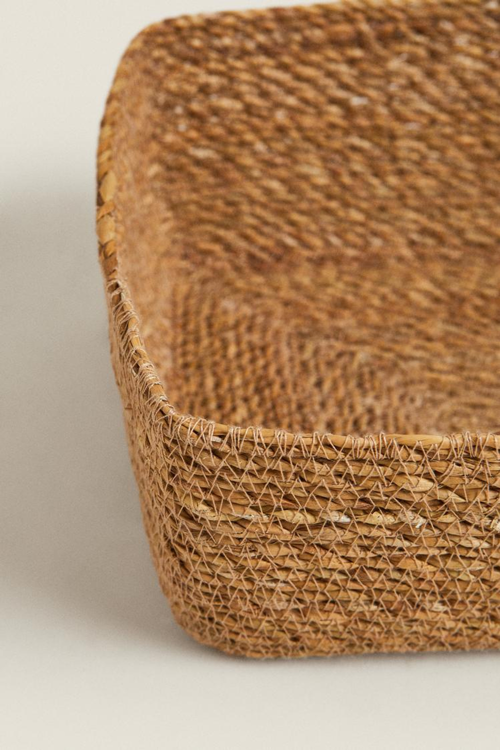 ZARA HOME ПРЯМОУГОЛЬНАЯ КОРЗИНА, СВЕТЛО-БЕЖЕВЫЙ