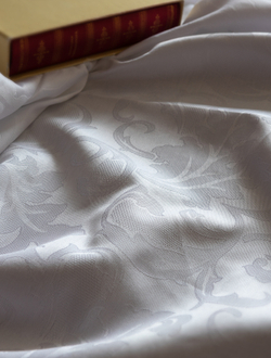 Скатерть овальная 180x270 и 12 салфеток EmilioGatti Florida белые