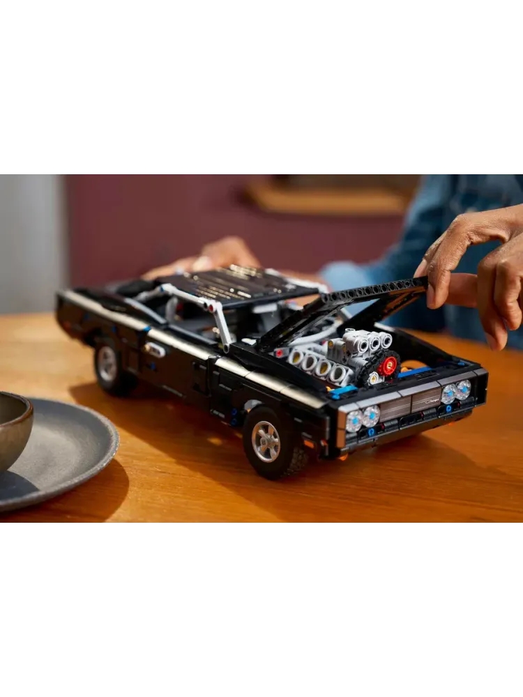 Конструктор Technic 42231 Dodge Charger R/T
