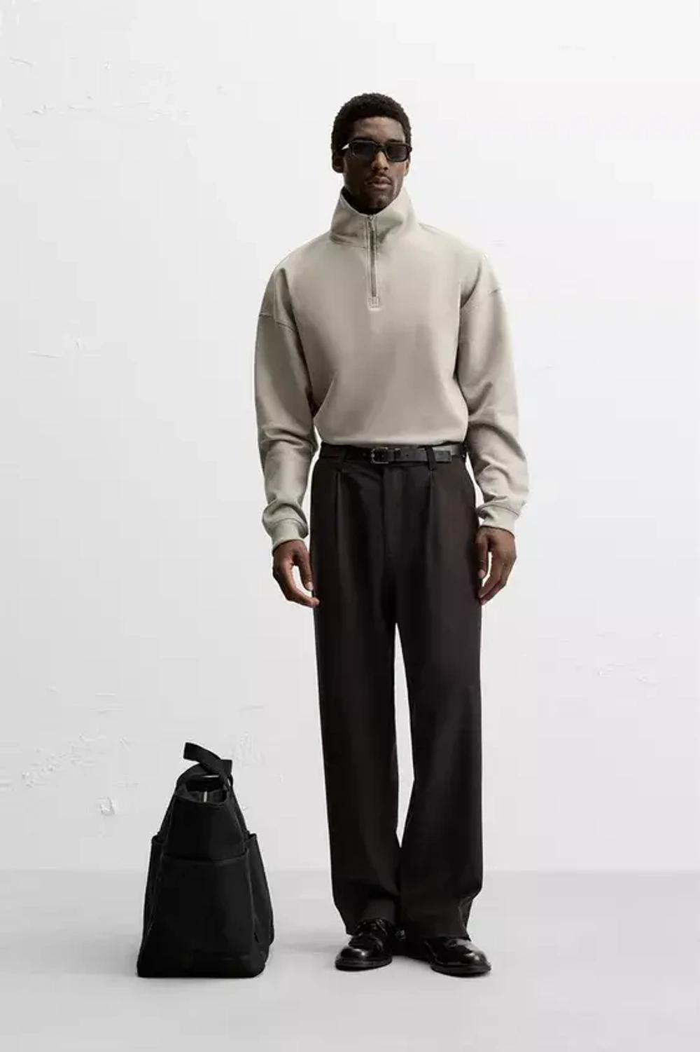 ZARA ТОЛСТОВКА КОМФОРТНОЙ ПОСАДКИ ИЗ ВЫСОКОТЕХНОЛОГИЧНОЙ ТКАНИ, СЕРЫЙ