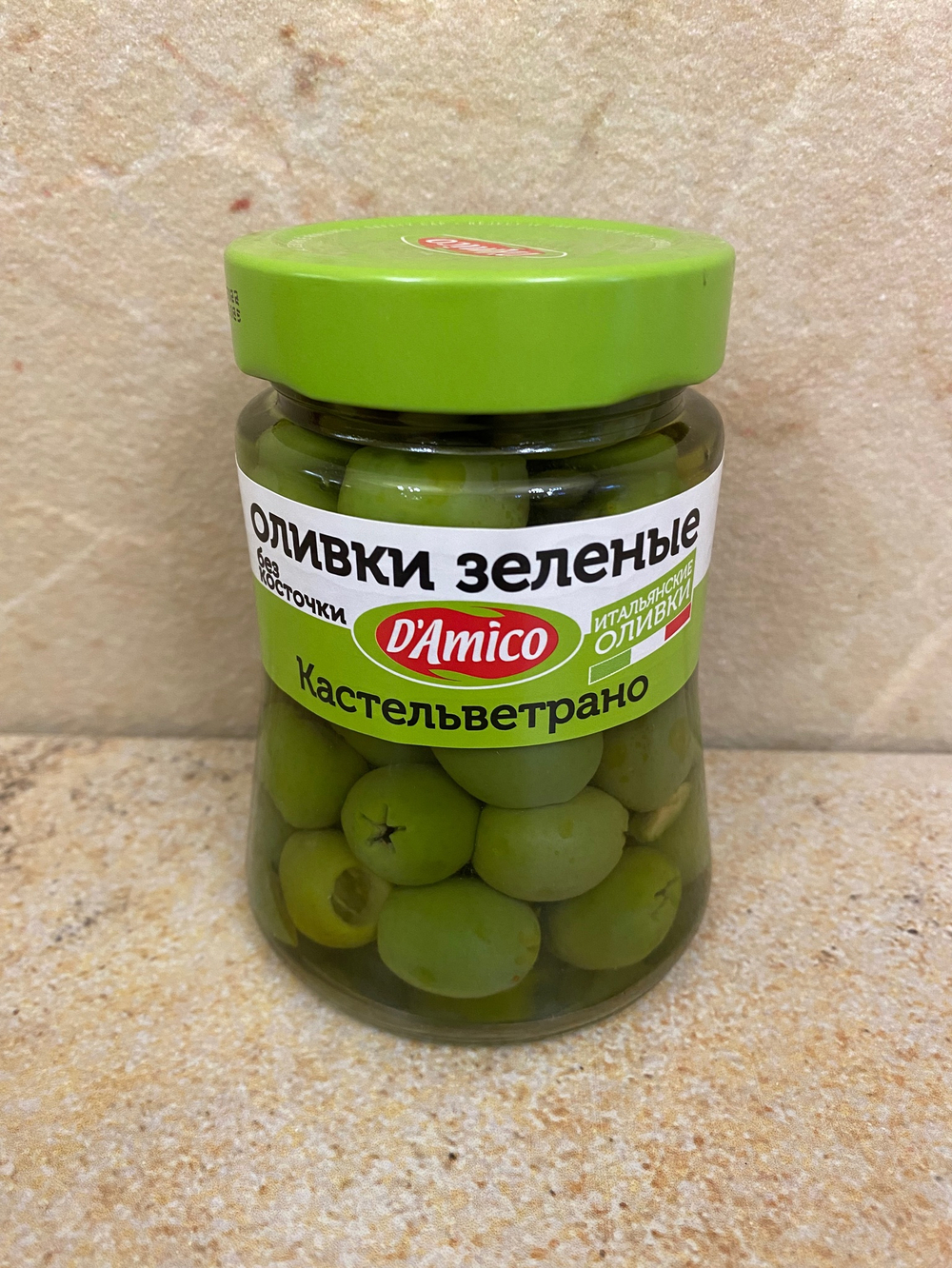 Зеленые оливки без косточек Кастельветрано Damico 290 гр Италия