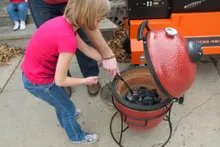Керамический гриль Kamado Joe Jr. Red, 34 см, красный