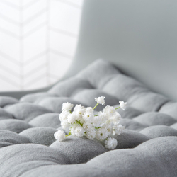 Стеганая подушка на стул льняная 40х40 Essential серая Tkano