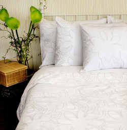 Элитное постельное белье Flora белый от Bovi