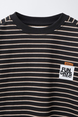 ZARA ФУТБОЛКА В ПОЛОСКУ С ДВОЙНЫМИ РУКАВАМИ, КОРИЧНЕВЫЙ