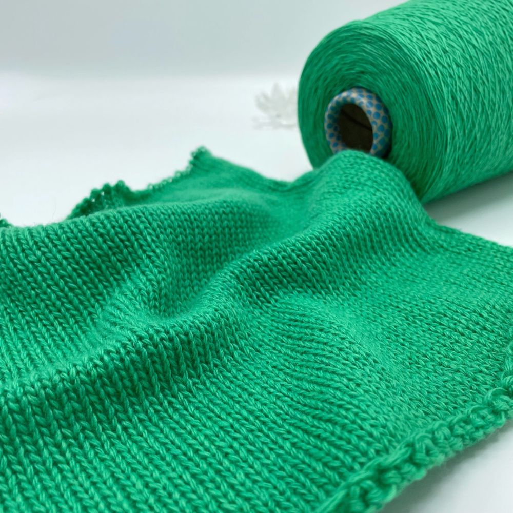 Пряжа для вязания меринос с кашемиром на бобине CASHFIVE