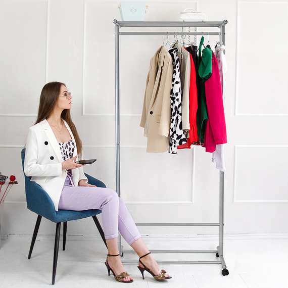 Вешалка напольная на колесах М 9 металлик