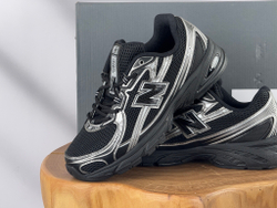 New Balance 740 Black Silver Metallic