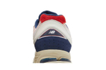 Кроссовки New Balance Nb 2002R Team Red Navy Pouch
