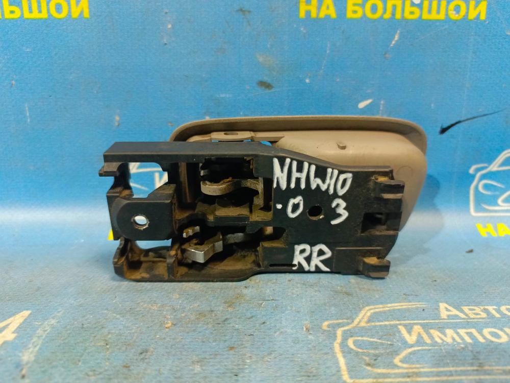 Ручка двери задней правой салонная TOYOTA PRIUS 1999