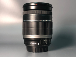 Canon EF-S 18-200mm 3.5-5.6 IS