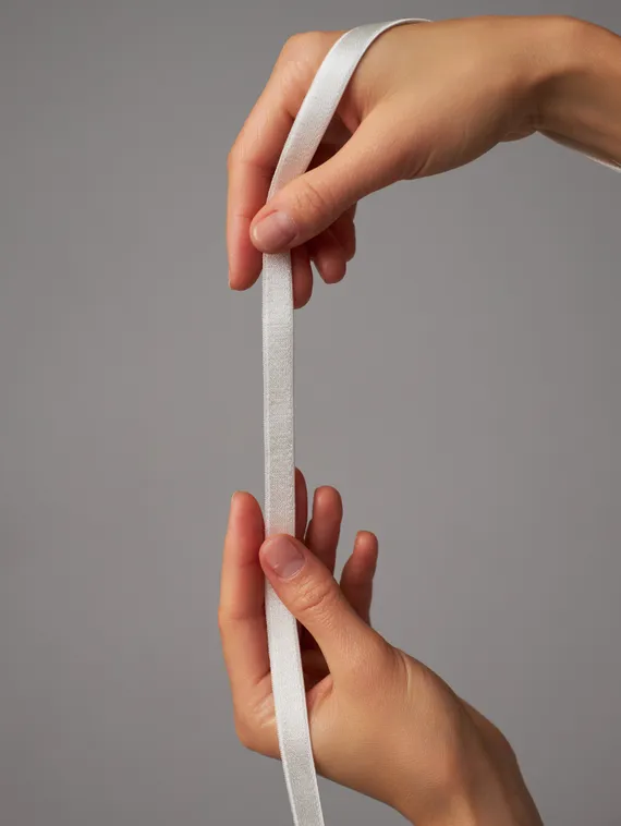 004 740/10 Бретель глянец Lauma 10 мм, айвори 004