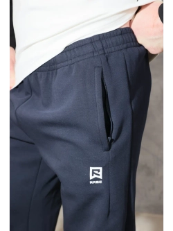 Спортивные брюки