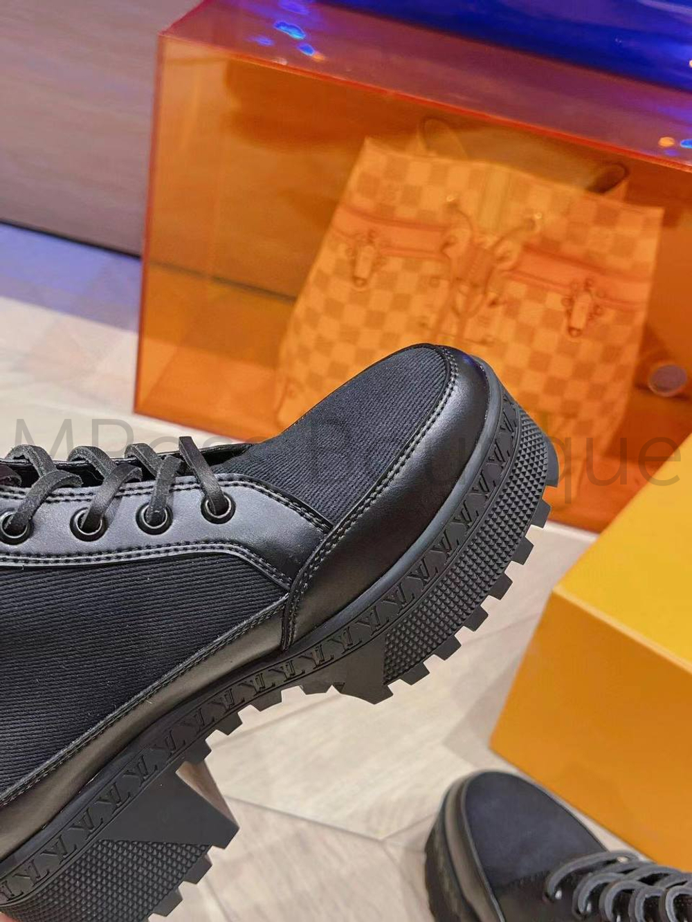 Женские ботинки Louis Vuitton Laureate черного цвета