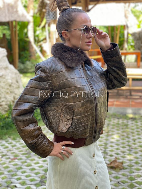 Куртка из кожи крокодила утеплённая мехом бобра JT-97