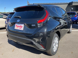 TOYOTA AQUA HYBRID 2023 г.