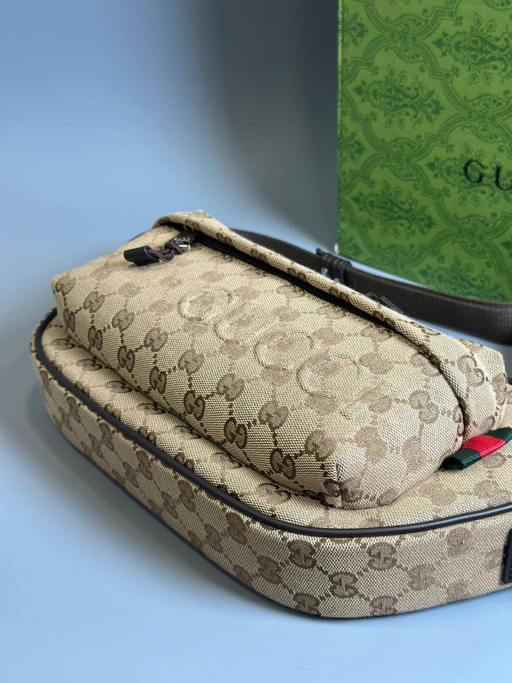 Сумка-слинг Gucci