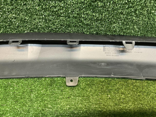 Накладка переднего бампера Geely Monjaro (21-нв)