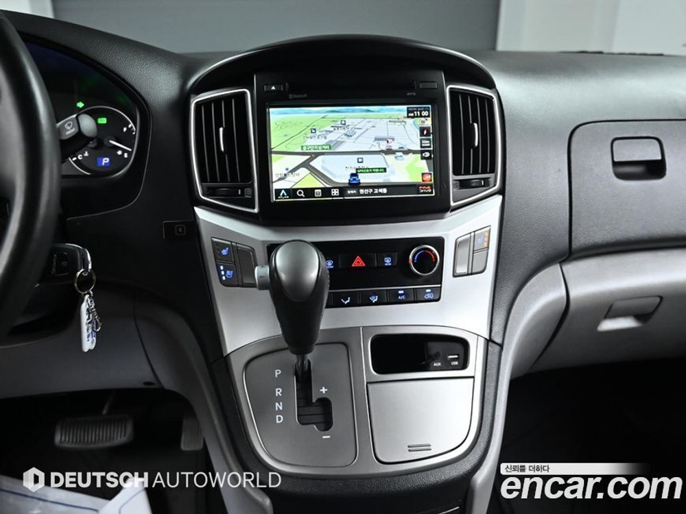 Hyundai The New Grand Starex Van 3-х местный (09.2019)