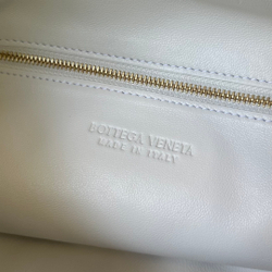 Bottega Veneta Large Hop 54 cm