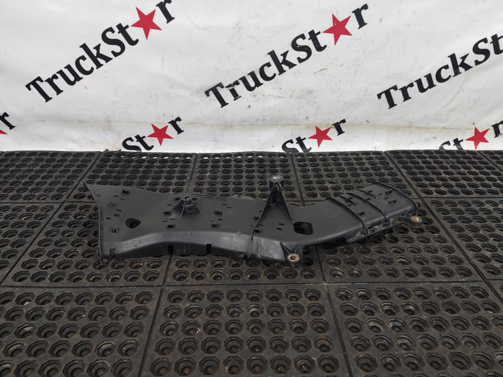 Кронштейн проводки 2020г.