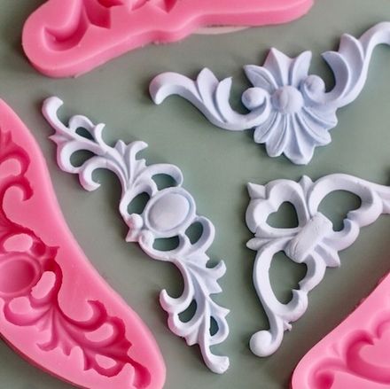 Лепнина и вензеля